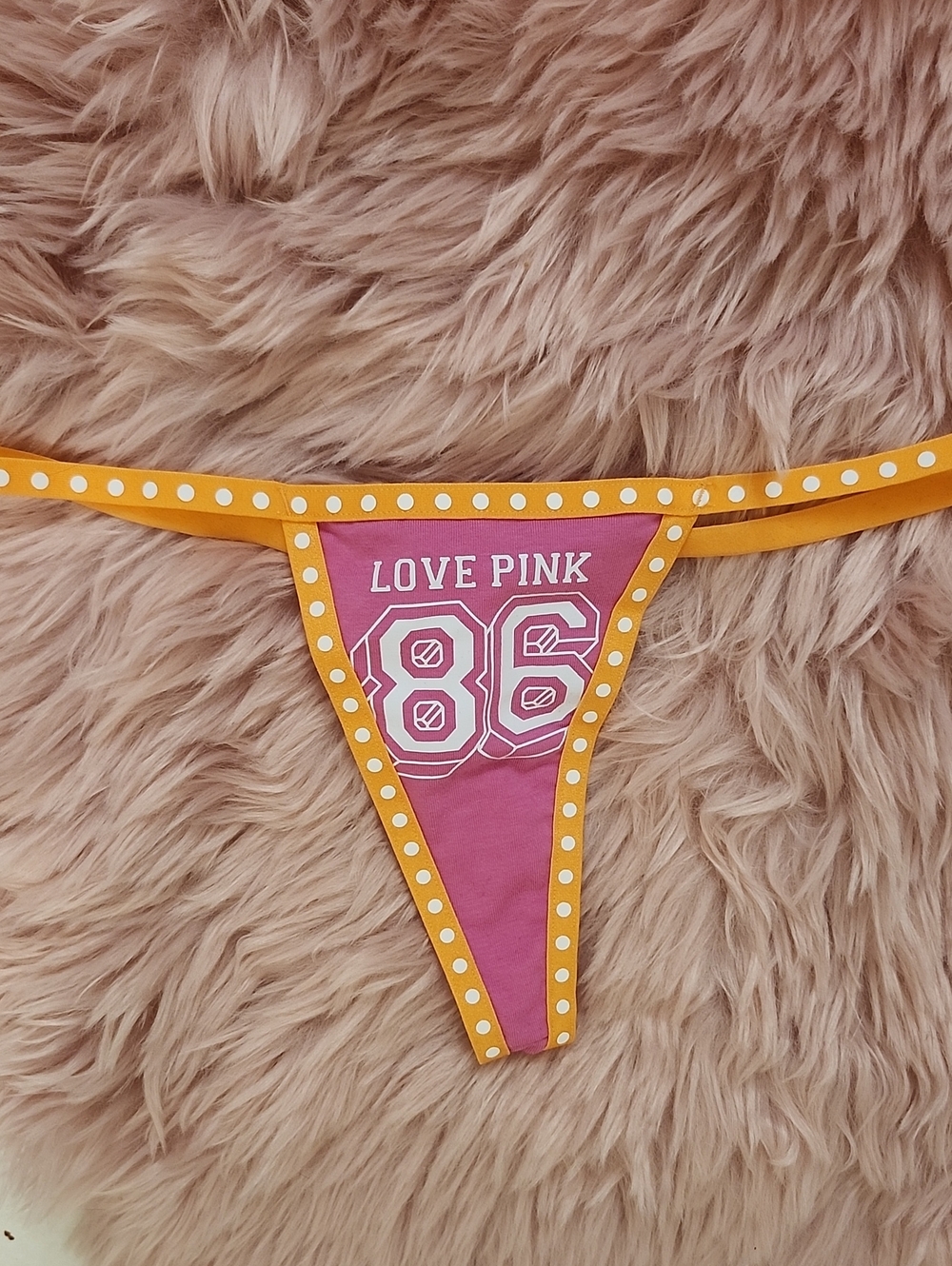 Brand New PINK Victoria's Secret NEON "LOVE PINK 86" V-STRING PANTY-S